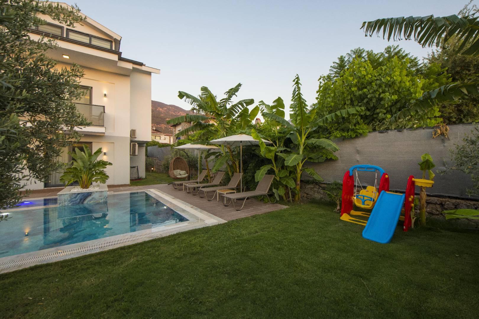 Fethiye Ölüdeniz'de Şık Tasarıma Sahip, Özel Havuzlu, Kiralık Villa-29521