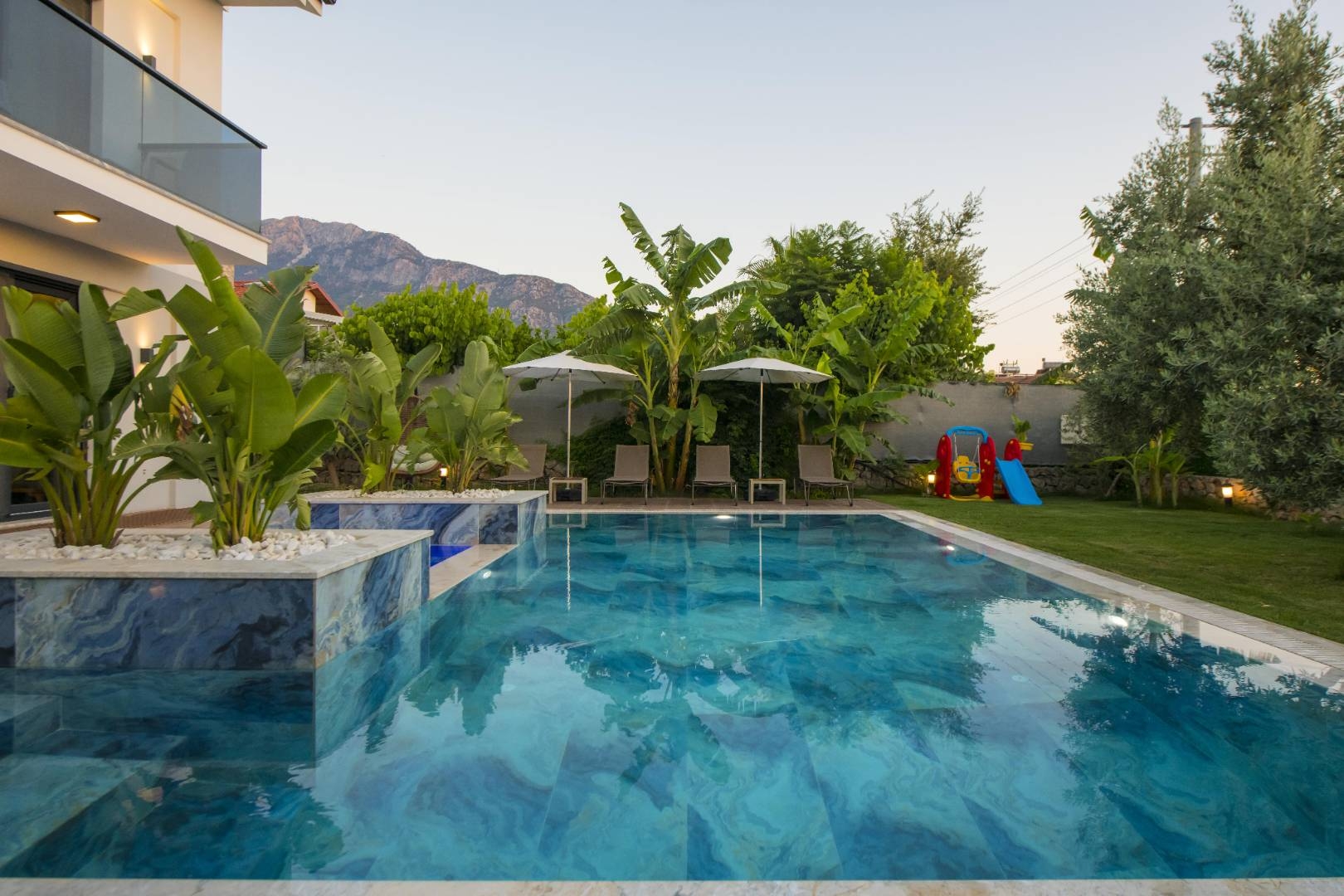 Fethiye Ölüdeniz'de Şık Tasarıma Sahip, Özel Havuzlu, Kiralık Villa