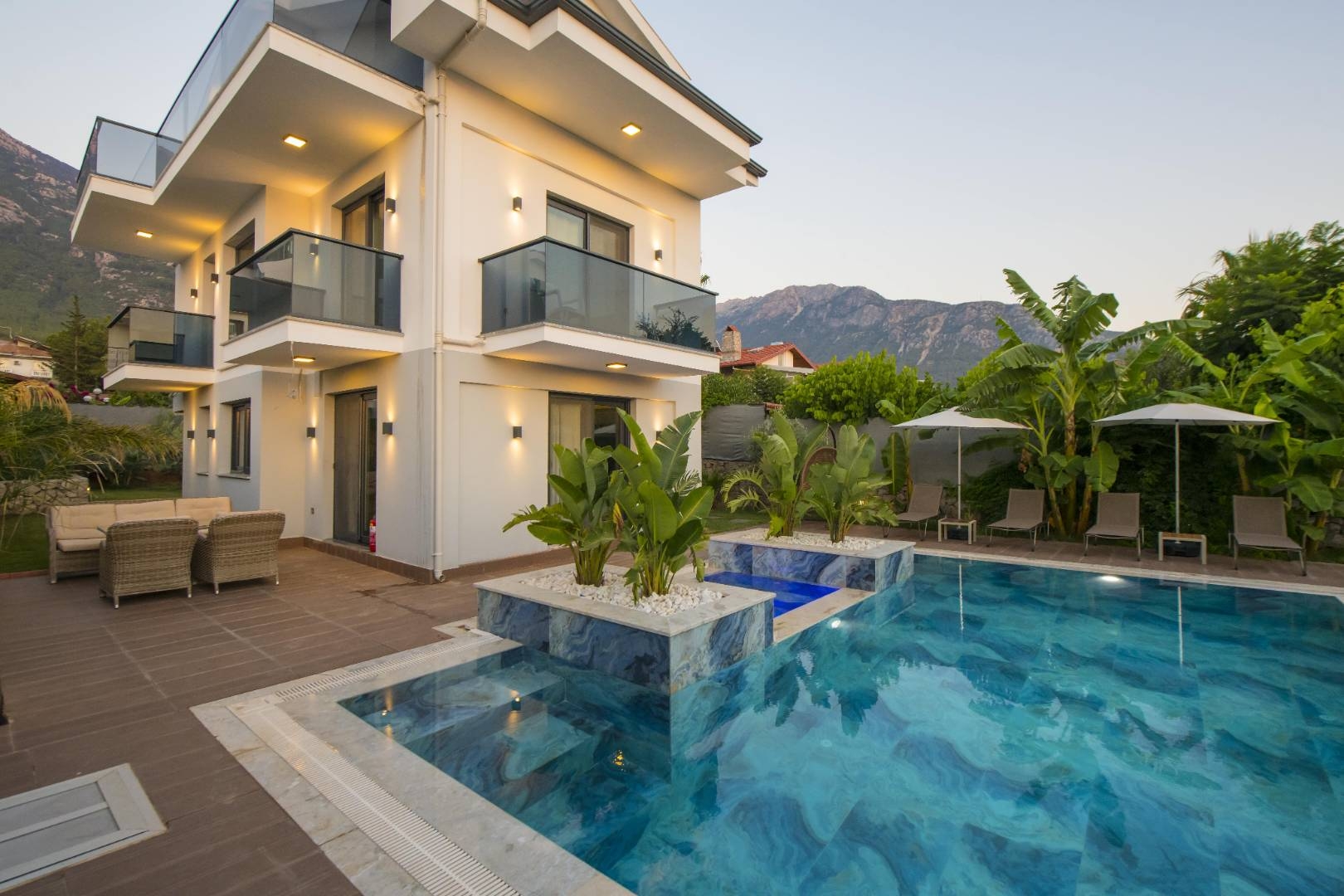 Fethiye Ölüdeniz'de Şık Tasarıma Sahip, Özel Havuzlu, Kiralık Villa