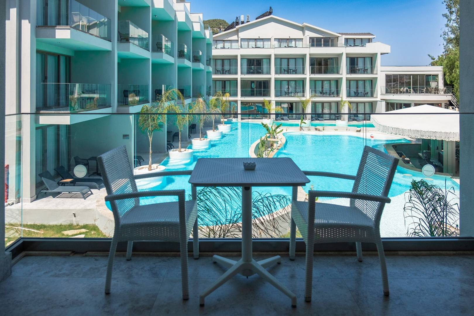 Fethiye Ölüdeniz'de Site İçerisinde, Ortak Havuzlu, Şık Tatil Odası