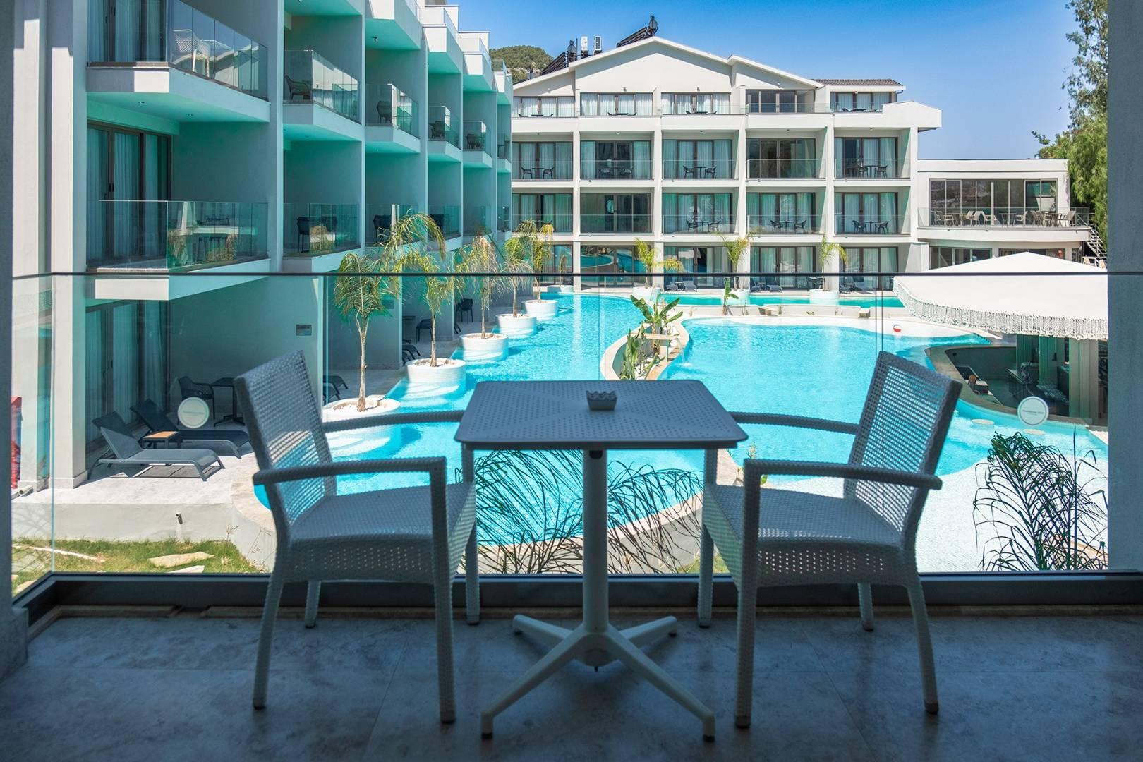 Fethiye Ölüdeniz'de Site İçerisinde, Ortak Havuzlu, Şık Tatil Odası-42144