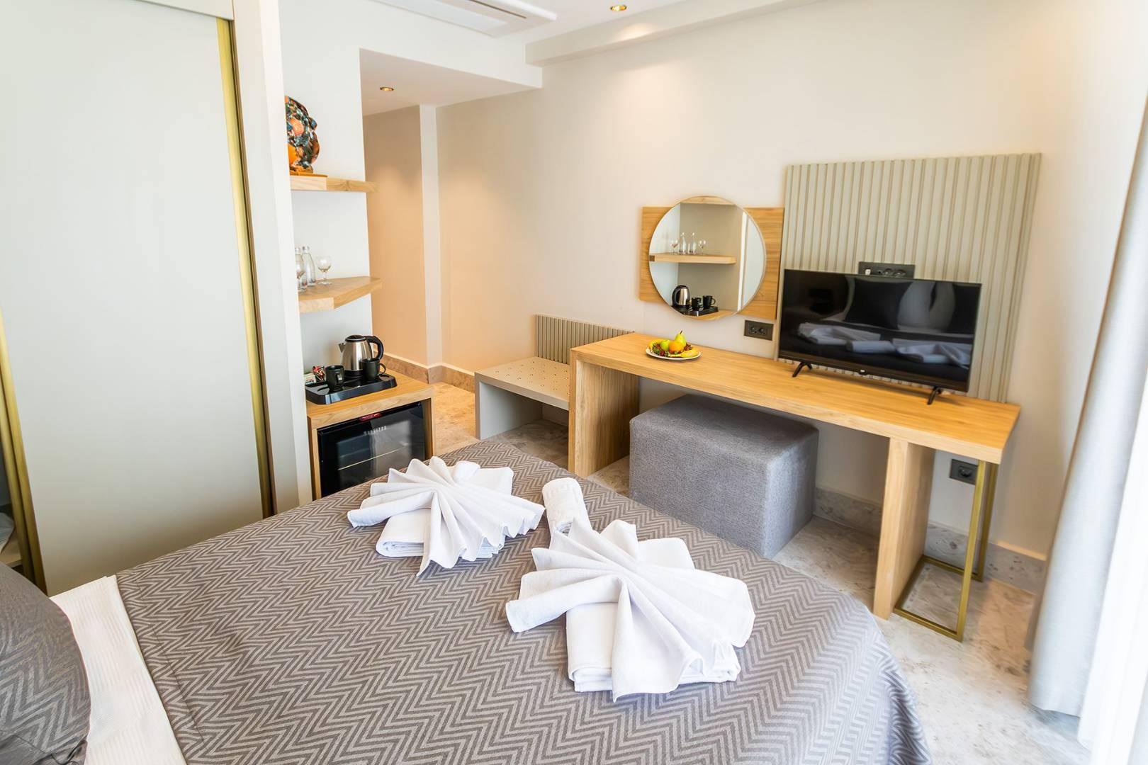 Fethiye Ölüdeniz'de Site İçerisinde, Ortak Havuzlu, Şık Tatil Odası-42144