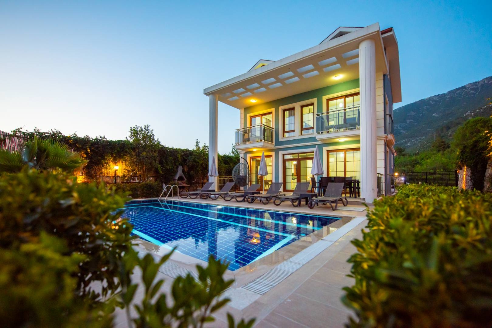 Fethiye Ölüdeniz'de Yeşillikler İçerisinde, Özel Havuzlu, 4+1 Villa