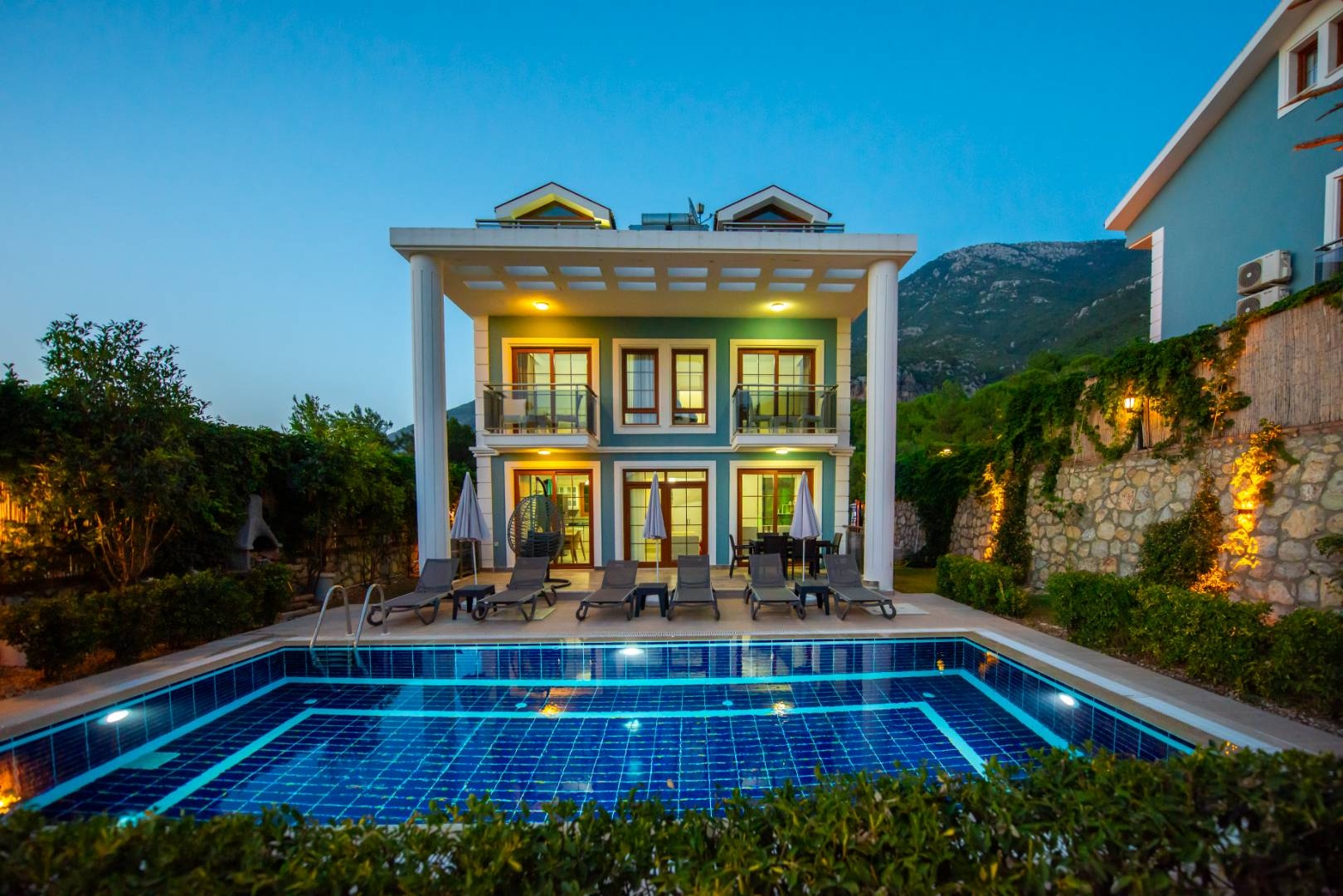 Fethiye Ölüdeniz'de Yeşillikler İçerisinde, Özel Havuzlu, 4+1 Villa