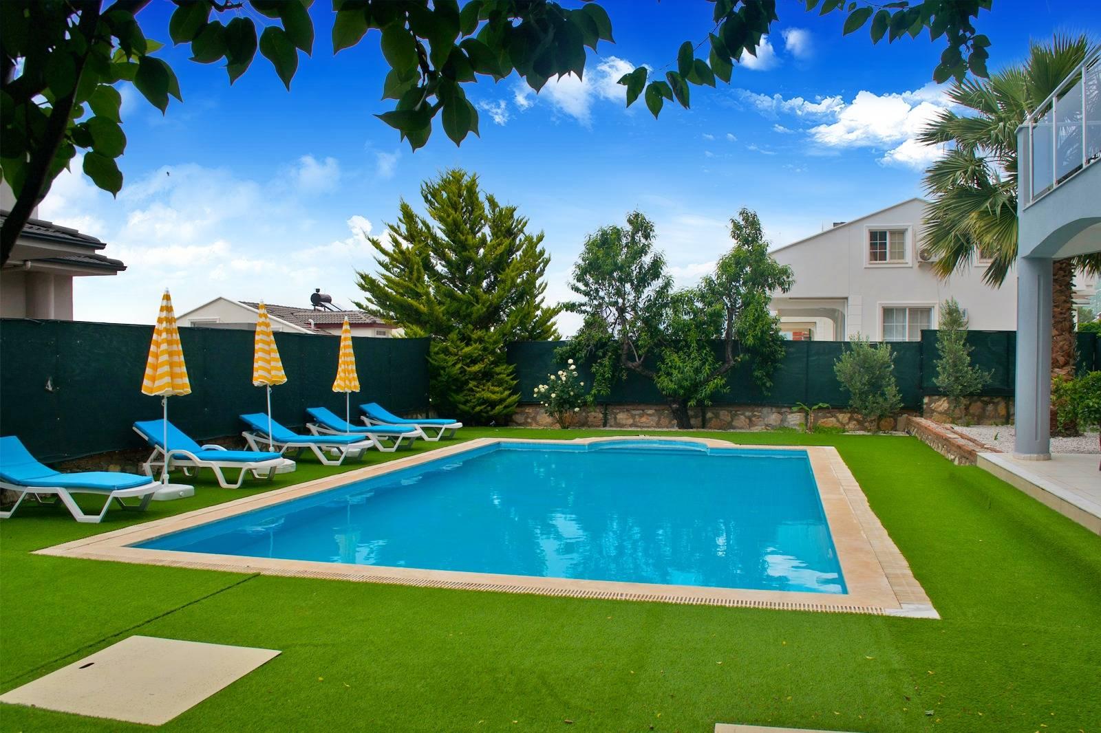 Fethiye Ovacık'ta Geniş Bahçeli, Özel Havuzlu, 3+1 Villa-43420