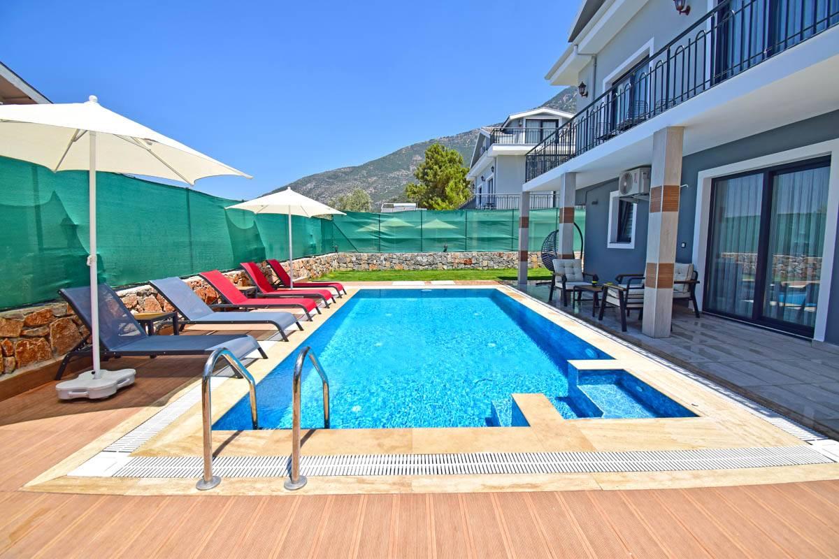 Fethiye Ölüdeniz'de Yemyeşil Bahçeli, Özel Havuzlu, 8 Kişilik Villa-43209