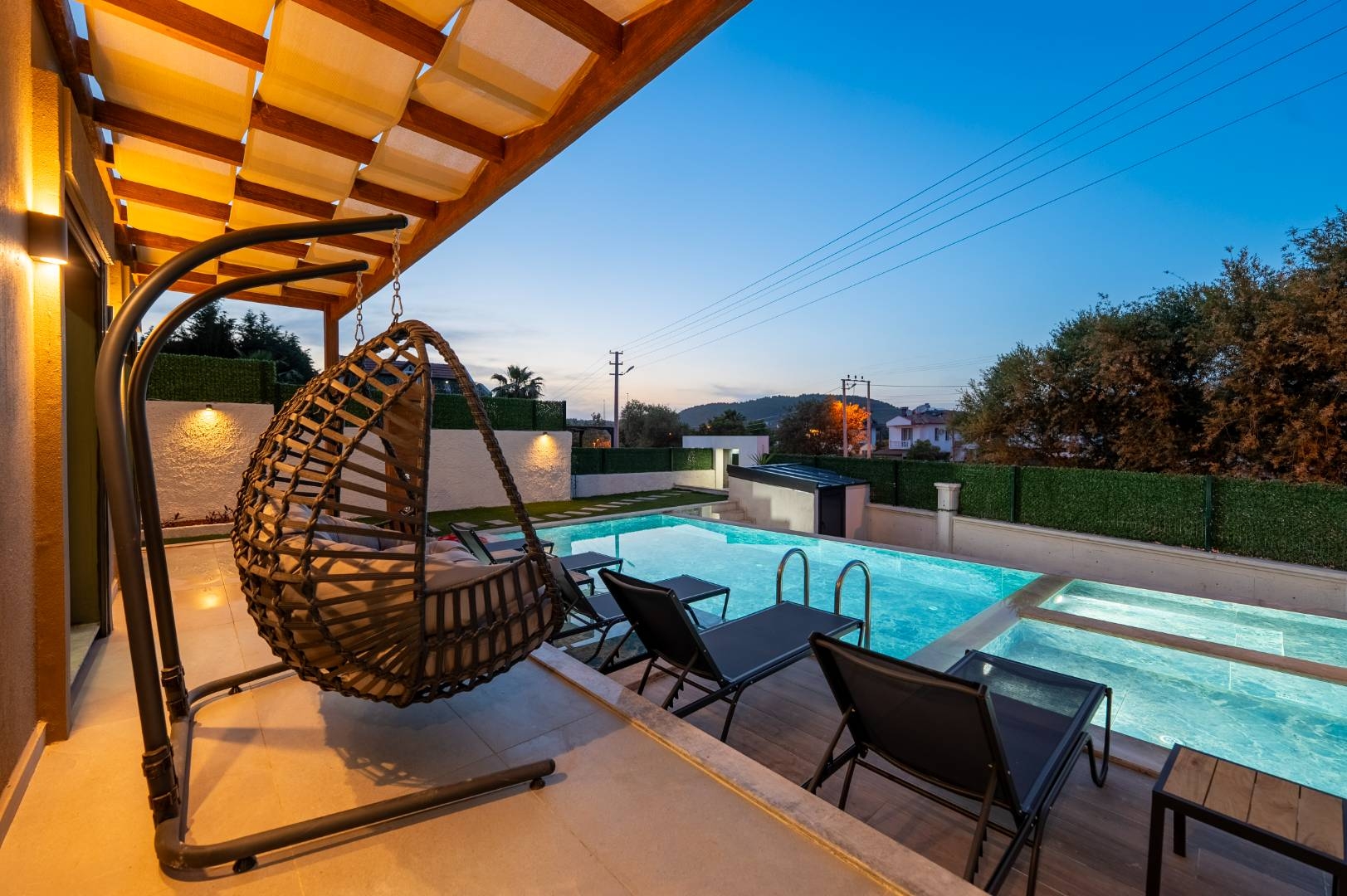 Fethiye Ölüdeniz'de Elverişli Konumda, Özel Havuzlu, Lüks Villa