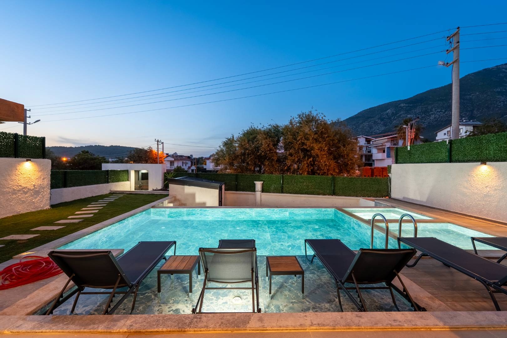 Fethiye Ölüdeniz'de Elverişli Konumda, Özel Havuzlu, Lüks Villa