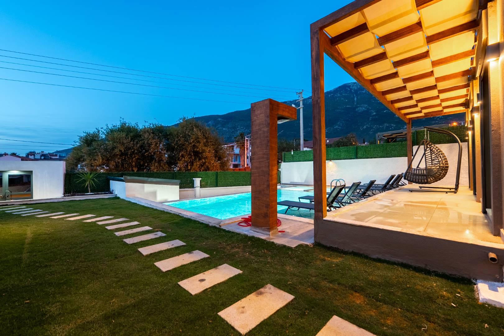 Fethiye Ölüdeniz'de Elverişli Konumda, Özel Havuzlu, Lüks Villa-43265