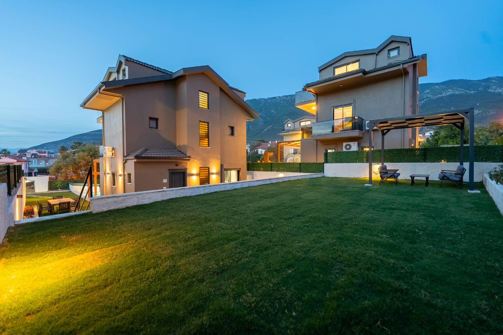 Fethiye Ölüdeniz'de Elverişli Konumda, Özel Havuzlu, Lüks Villa-43265