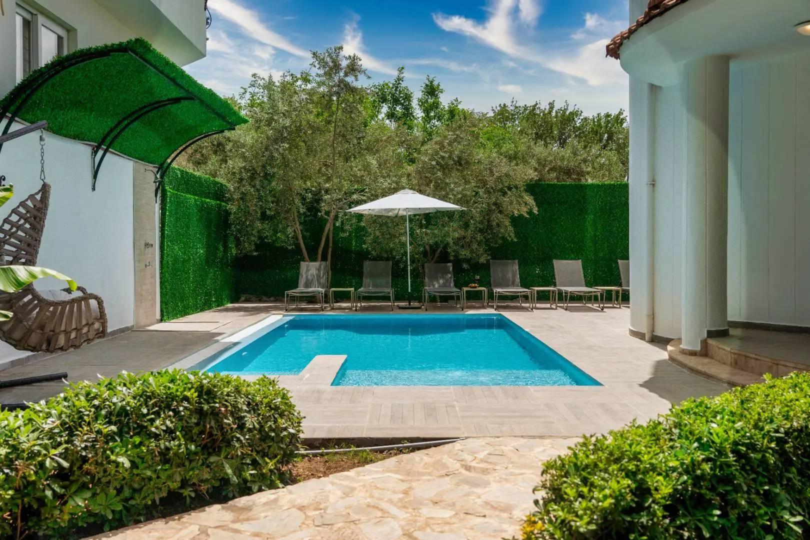 Fethiye Ölüdeniz'de Geniş Ailelere Uygun, Özel Havuzlu, Modern Villa-37340