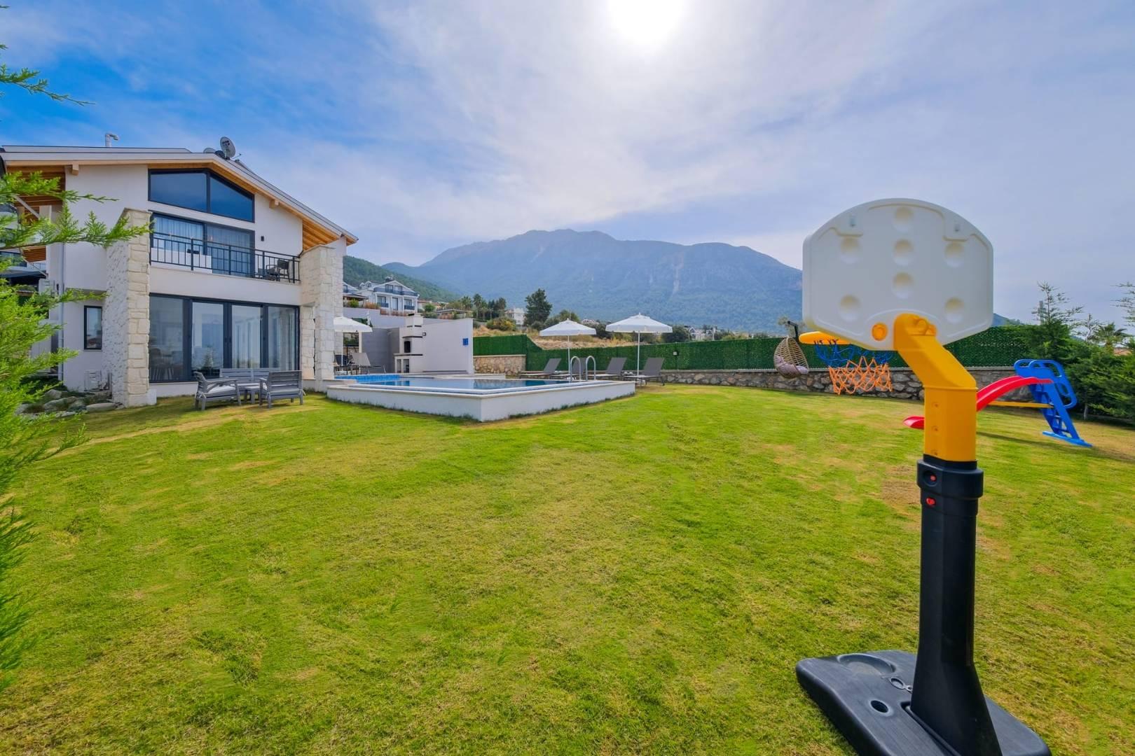 Fethiye Ölüdeniz'de Kalabalık Ailelere Uygun, Özel Havuzlu, Şık Villa-42114