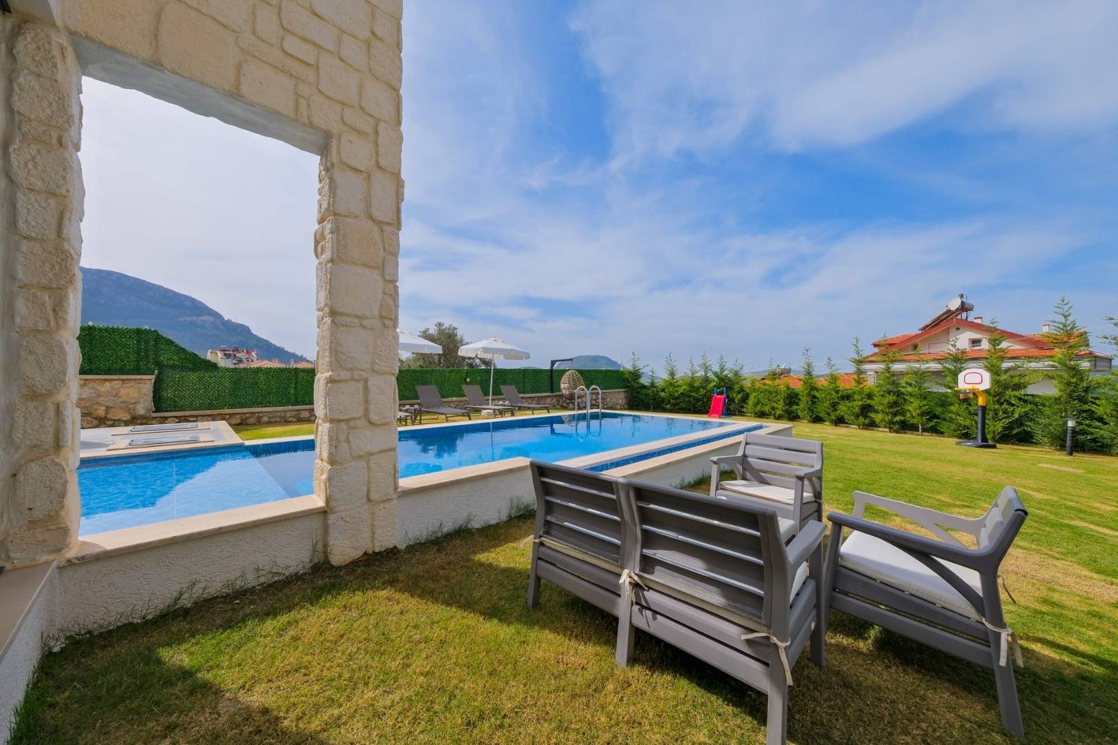 Fethiye Ölüdeniz'de Kalabalık Ailelere Uygun, Özel Havuzlu, Şık Villa