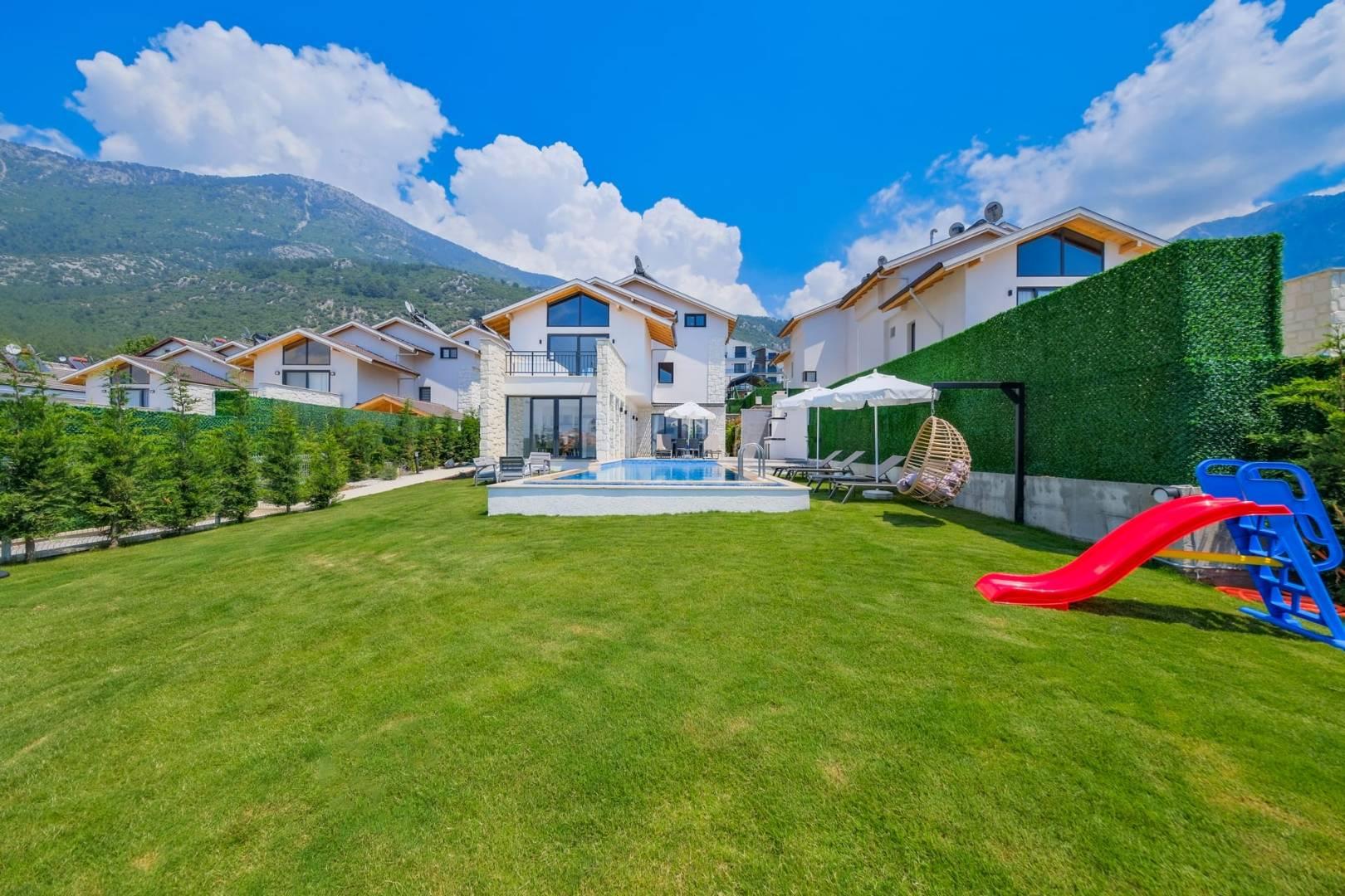 Fethiye Ölüdeniz'de Kalabalık Ailelere Uygun, Özel Havuzlu, Şık Villa-42114
