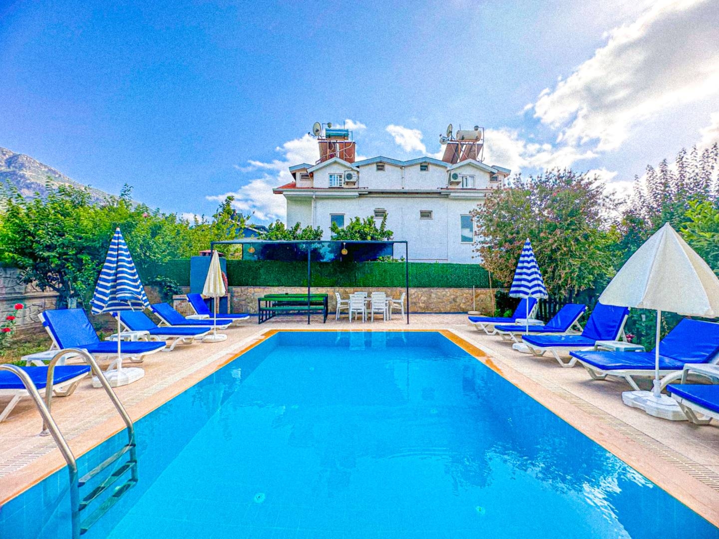 Fethiye Ovacık'ta Kalabalık Ailelere Uygun, Özel Havuzlu, Şık Villa
