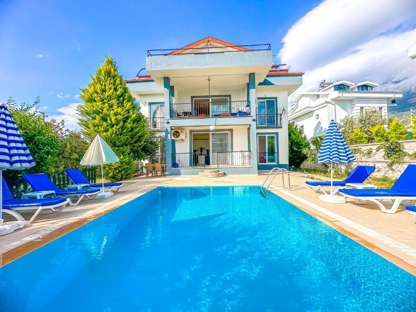 Fethiye Ovacık'ta Kalabalık Ailelere Uygun, Özel Havuzlu, Şık Villa -40281