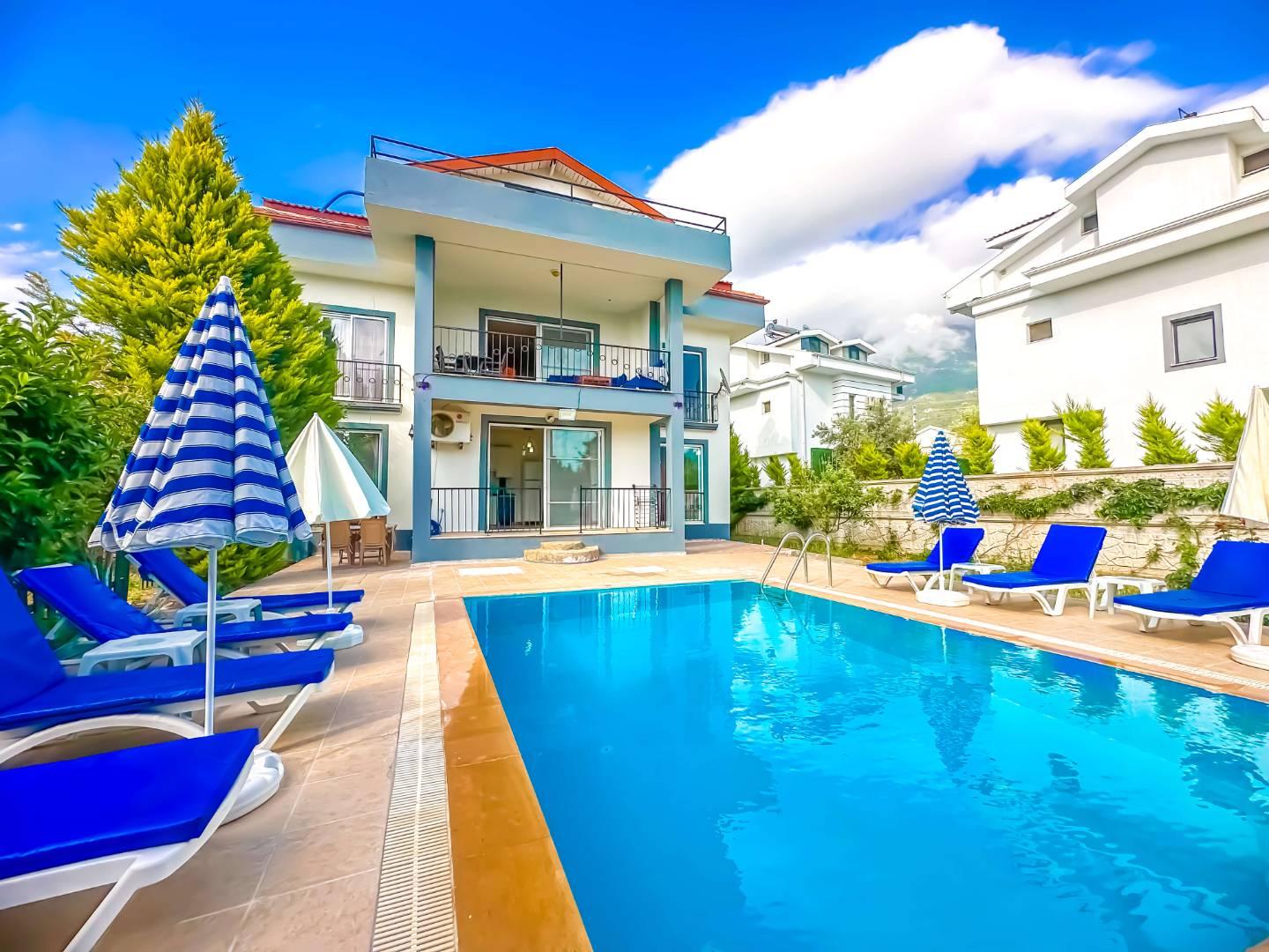Fethiye Ovacık'ta Kalabalık Ailelere Uygun, Özel Havuzlu, Şık Villa -40281