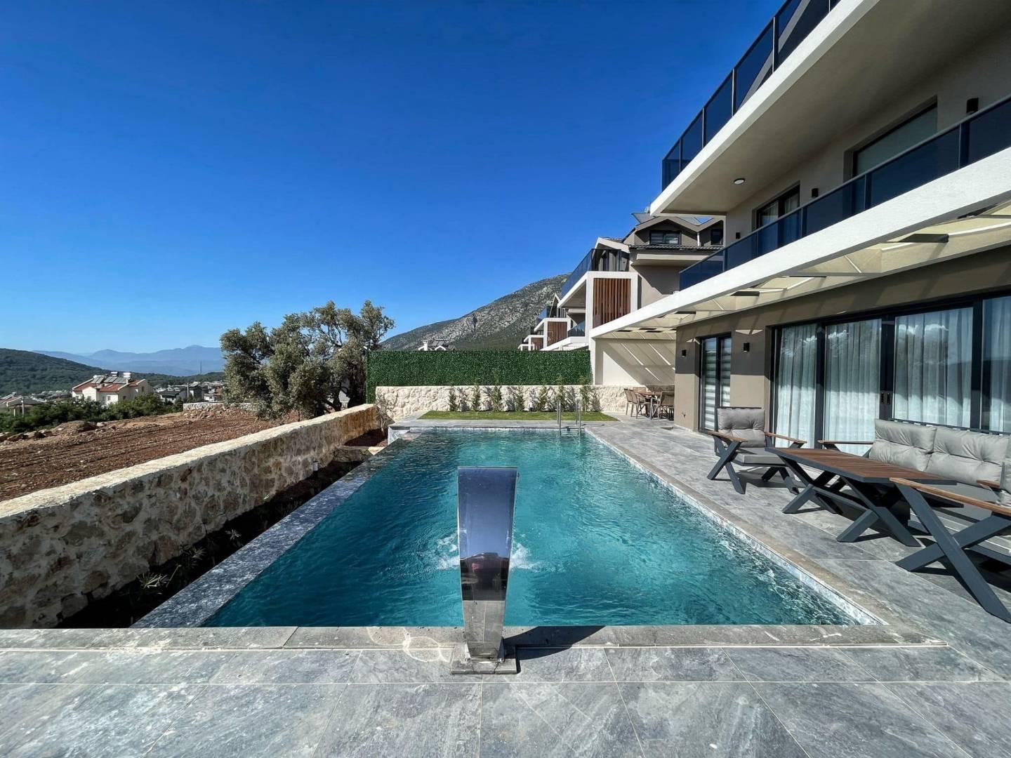 Fethiye Ölüdeniz'de Geniş Ailelere Uygun, Özel Havuzlu, Konforlu Villa-38718