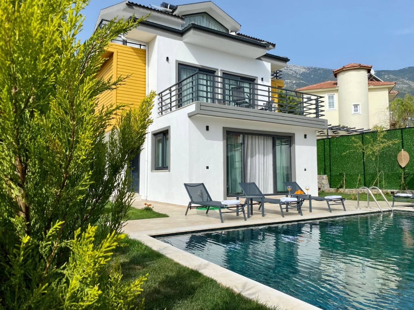 Fethiye Ölüdeniz'de Merkeze Yakın, Özel Havuzlu, Lüks Villa