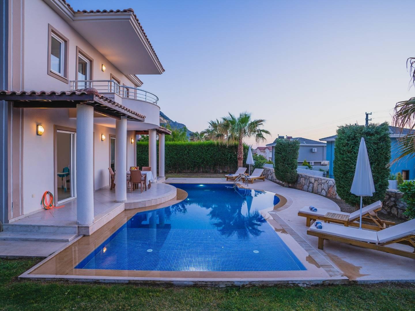 Fethiye Ölüdeniz'de Nezih Konumda, Özel Havuzlu, Konforlu Villa-35142