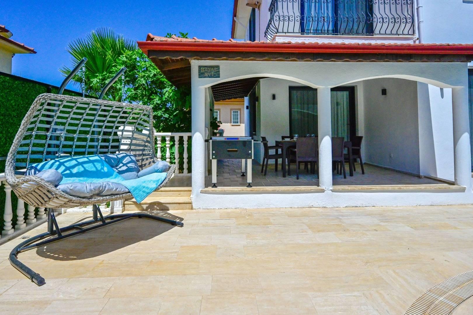 Fethiye Ovacık'ta Nezih Konumda, Yetişkin ve Çocuk Havuzlu, Şık Villa-40974