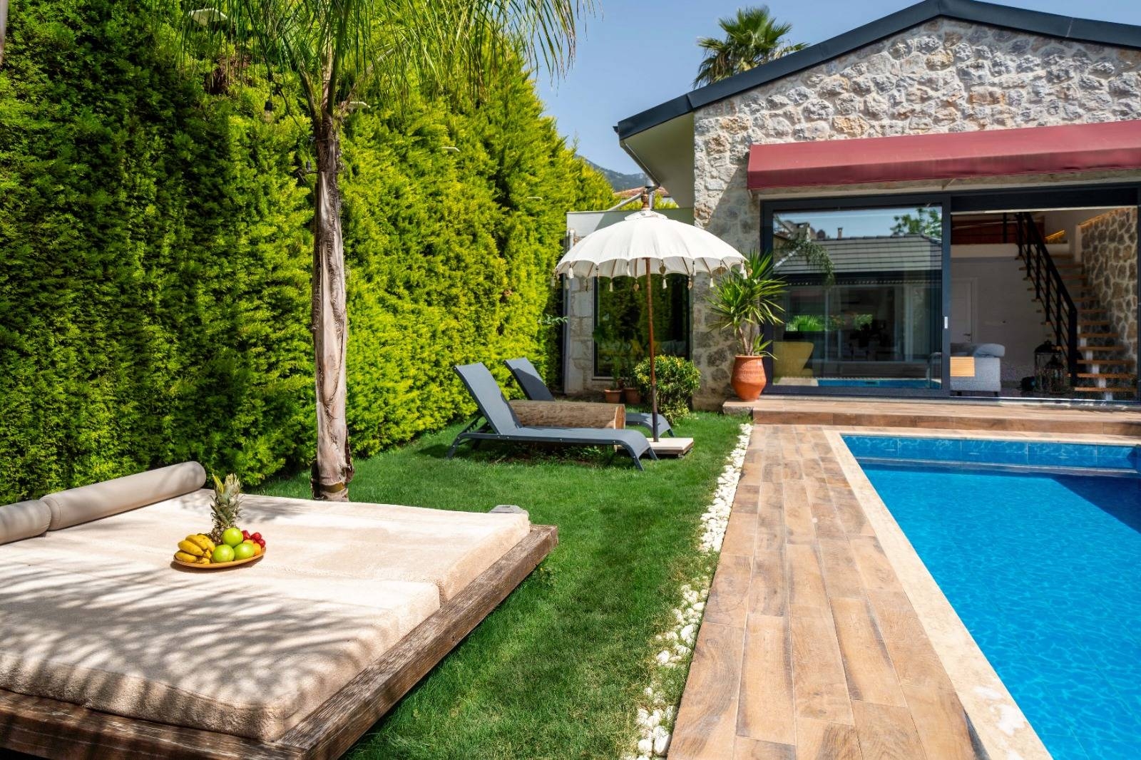 Fethiye Ölüdeniz'de Sakin Konumda, Özel Havuzlu, Konforlu Villa