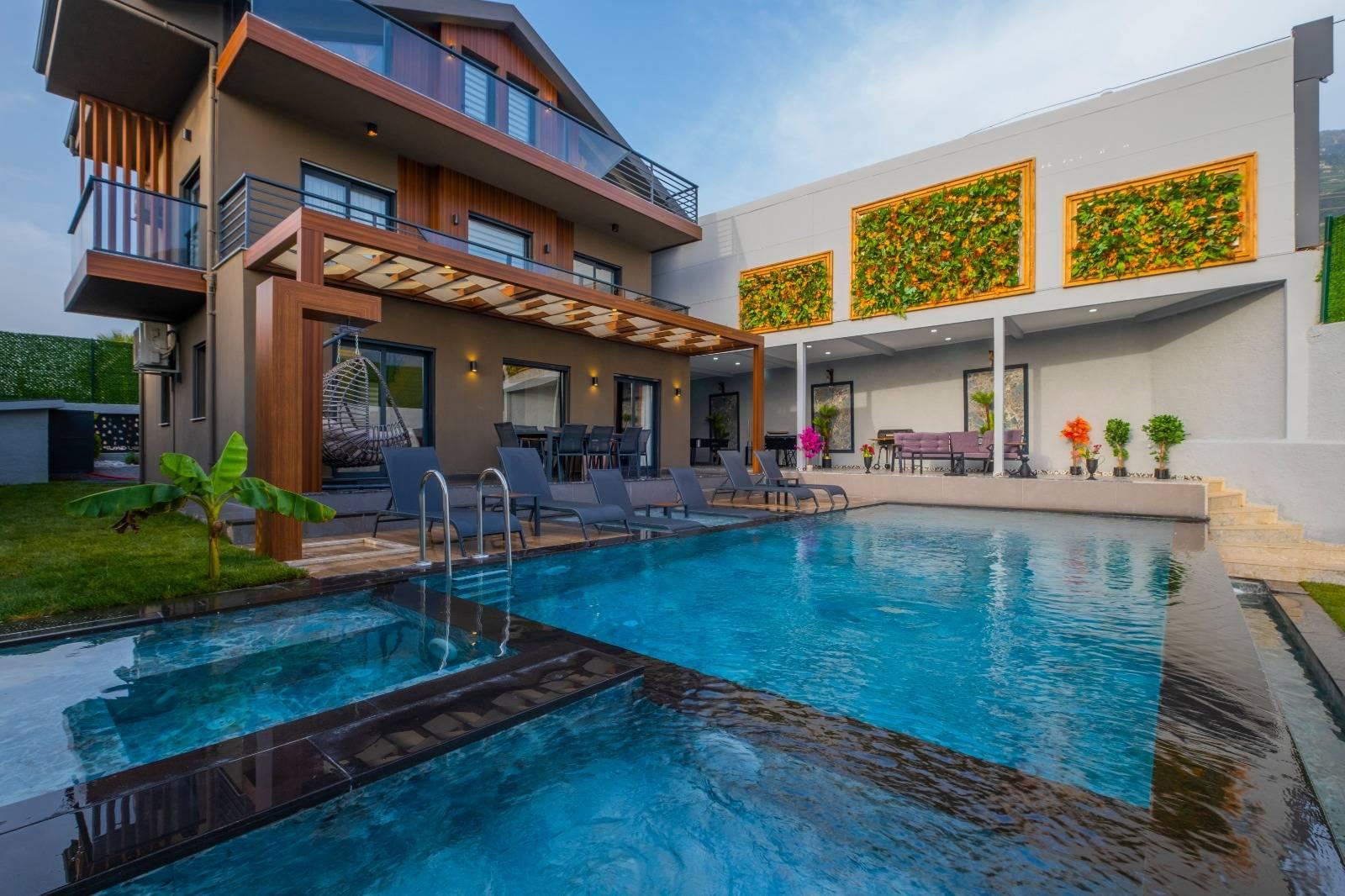 Fethiye Ovacık'ta Sakin Konumda, Özel Havuzlu, Lüks Villa-41594