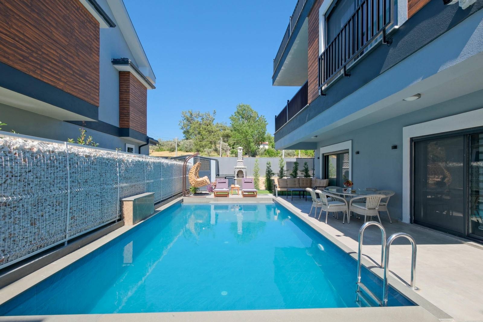 Muğla Seydikemer'de Elverişli Konumda, Özel Havuzlu, 3+1 Villa