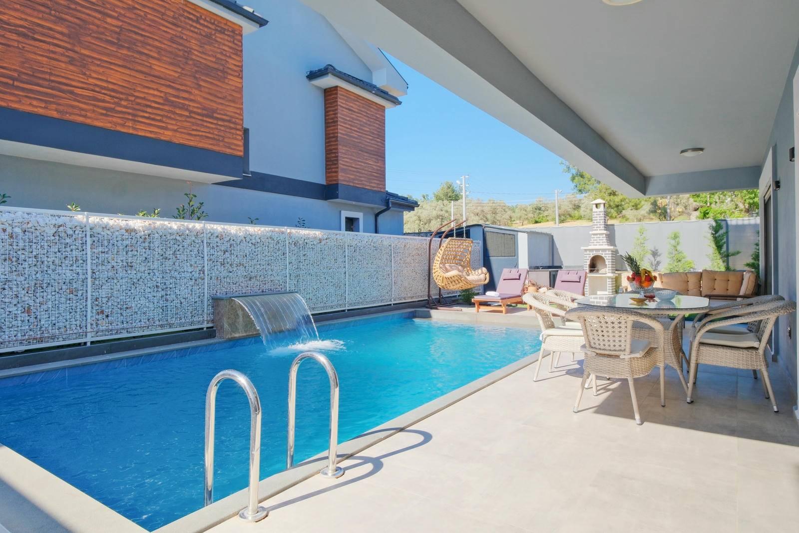 Muğla Seydikemer'de Elverişli Konumda, Özel Havuzlu, 3+1 Villa-43234