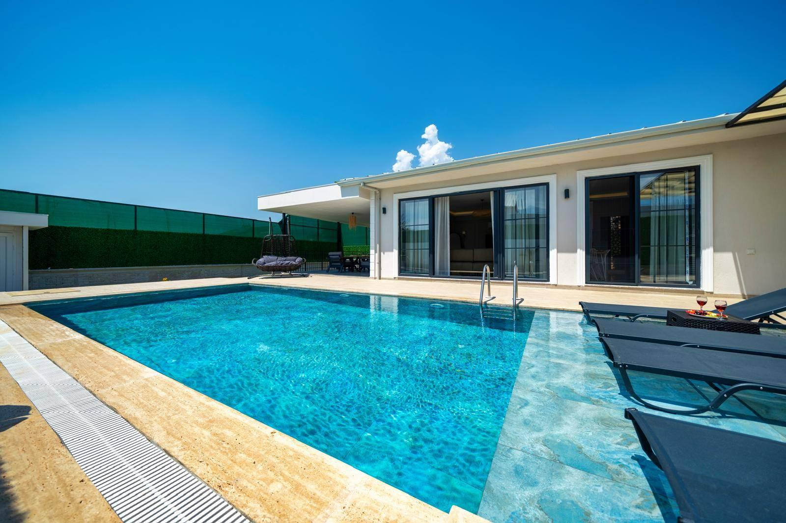 Muğla Seydikemer'de Doğayla İç İçe, Özel Havuzlu, 2+1 Villa-41711