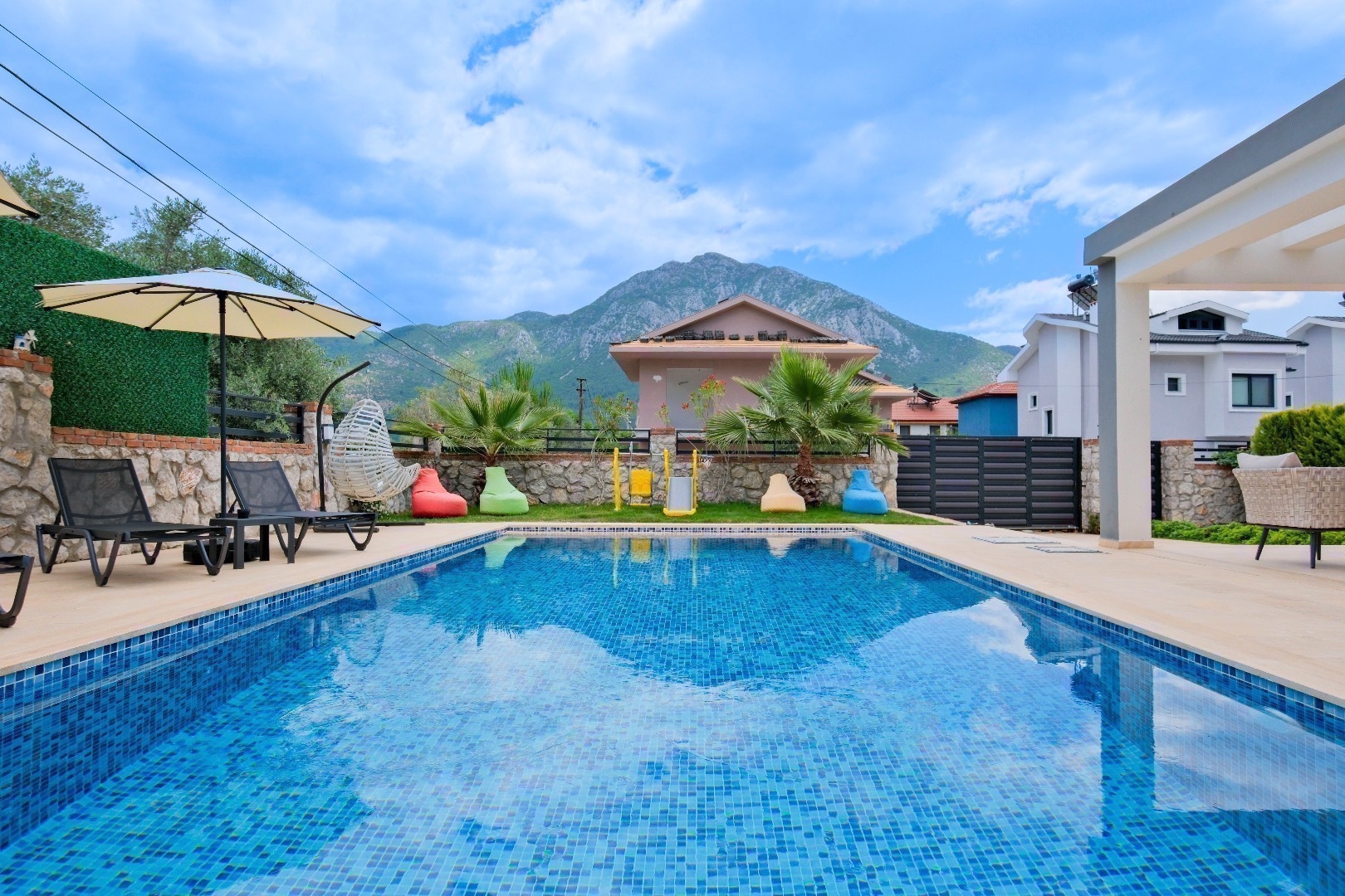 Fethiye Yeşilüzümlü'de Doğa İçerisinde, Özel Havuzlu, Kiralık Villa