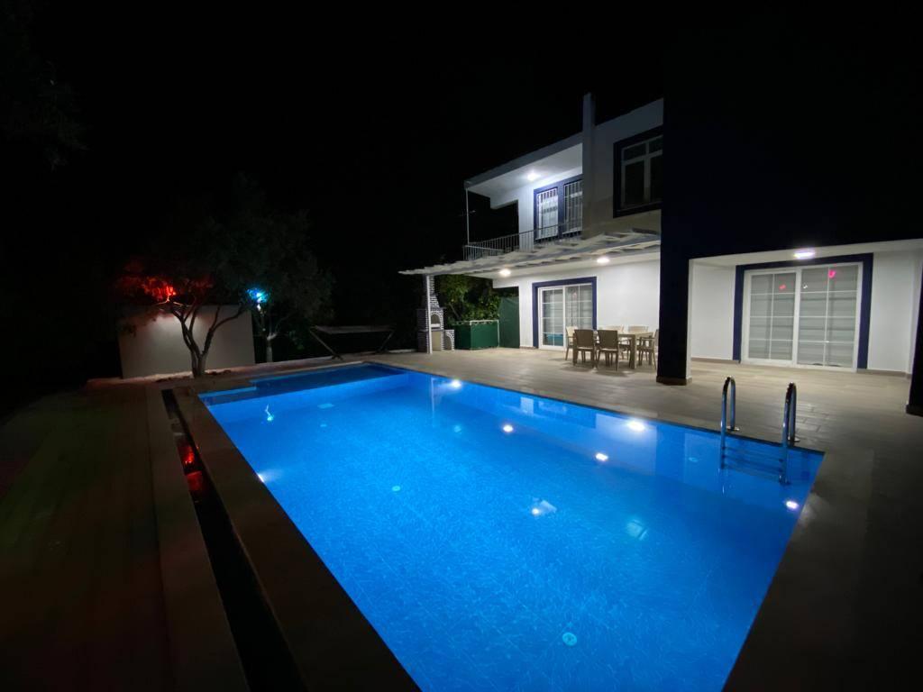 Fethiye Yanıklar'da Geniş Bahçeli, Özel Havuzlu, Konforlu Villa-41478