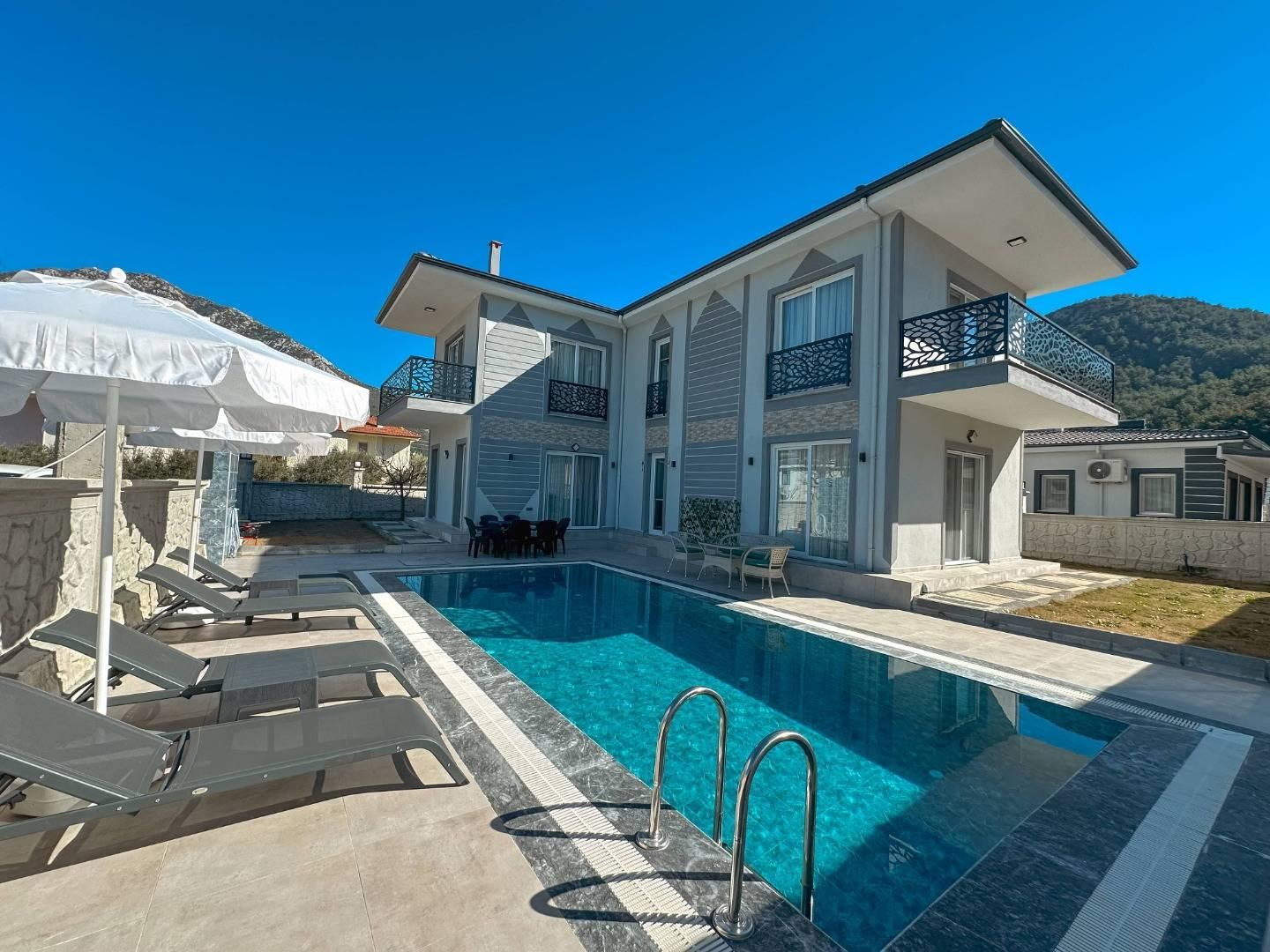 Fethiye Yeşilüzümlü'de Doğa İçerisinde, Özel Havuzlu, Konforlu Villa -35740