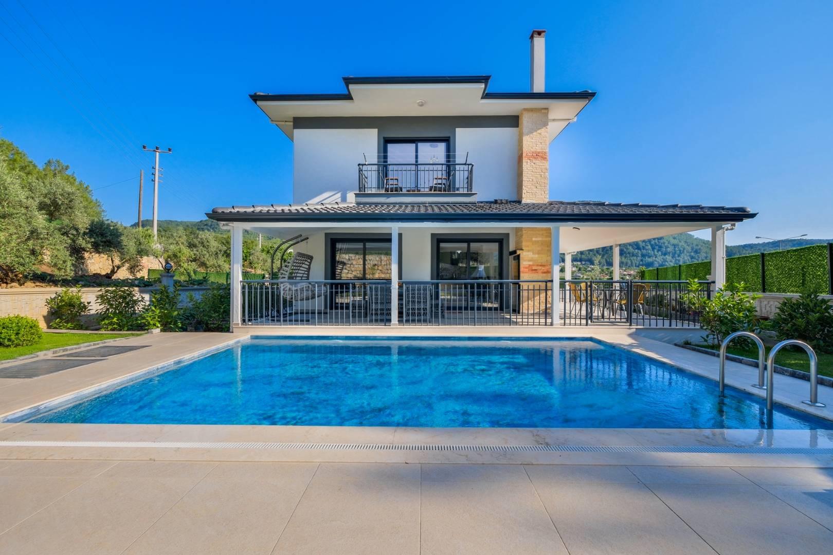 Fethiye Yeşilüzümlü'de Huzur Dolu Doğada, Özel Havuzlu, Şık Villa-43980