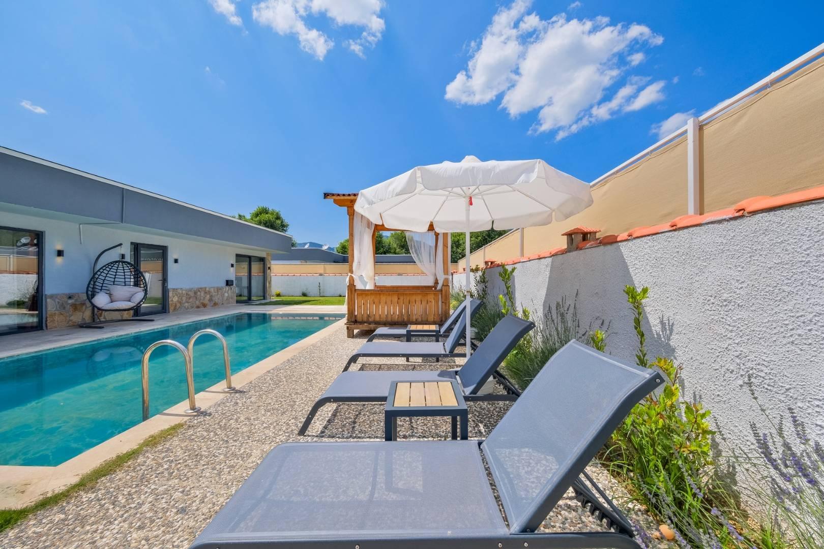 Fethiye Yeşilüzümlü'de Huzurlu Doğada, Özel Havuzlu, Lüks Villa-43976