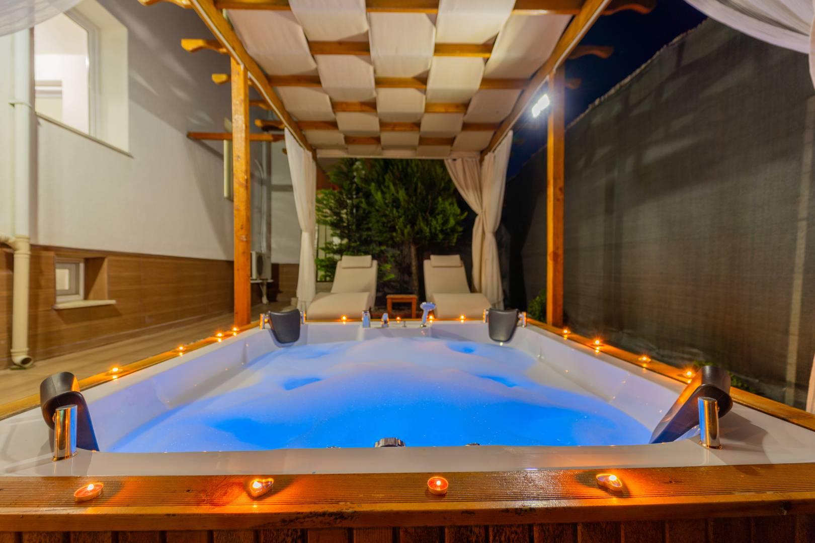 Fethiye Yeşilüzümlü'de Şehirden Uzakta, Özel Havuzlu, Olanaklı Villa-42340