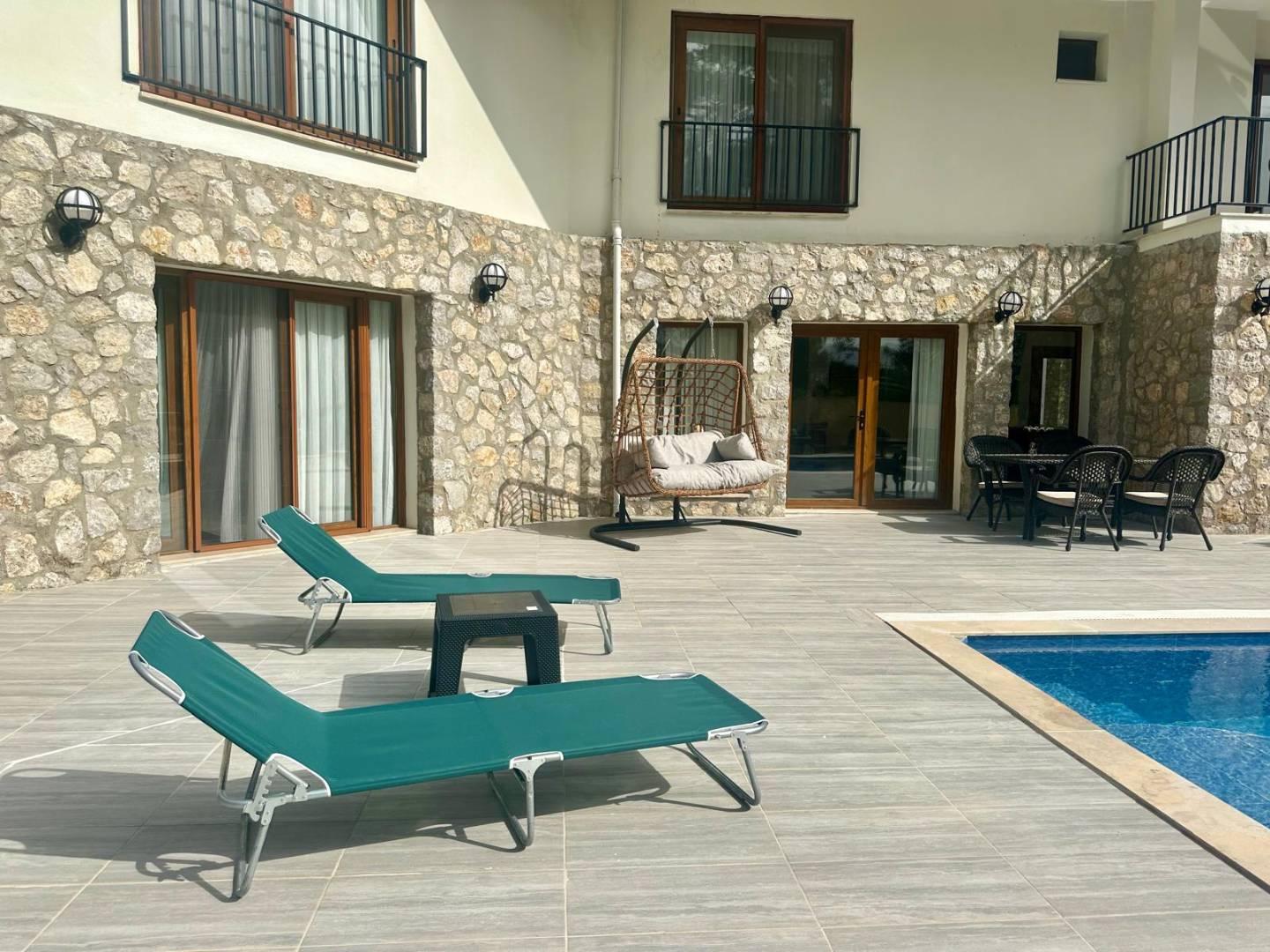 Fethiye Yeşilüzümlü'de Taş Mimarili, Özel Havuzlu, 4+1 Villa-43449