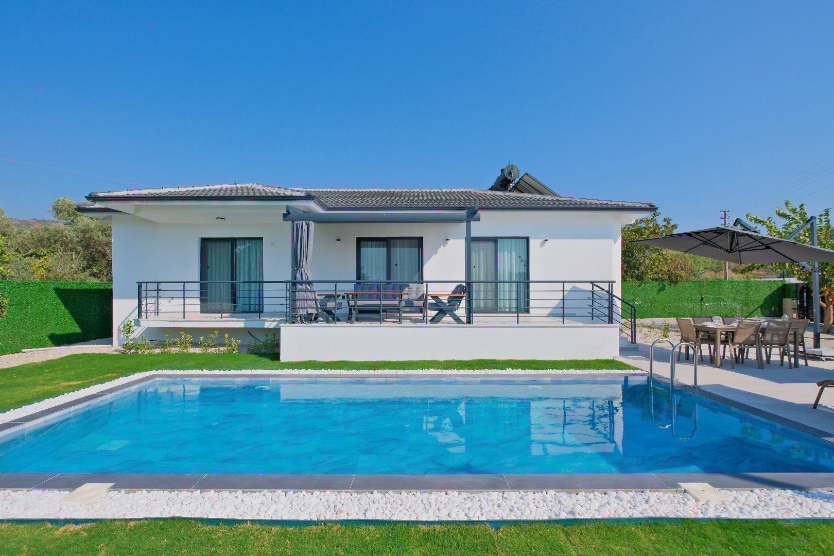 Fethiye'de Çalış Plajı'na Yakın Konumda, Özel Havuzlu, Kiralık Villa-36371