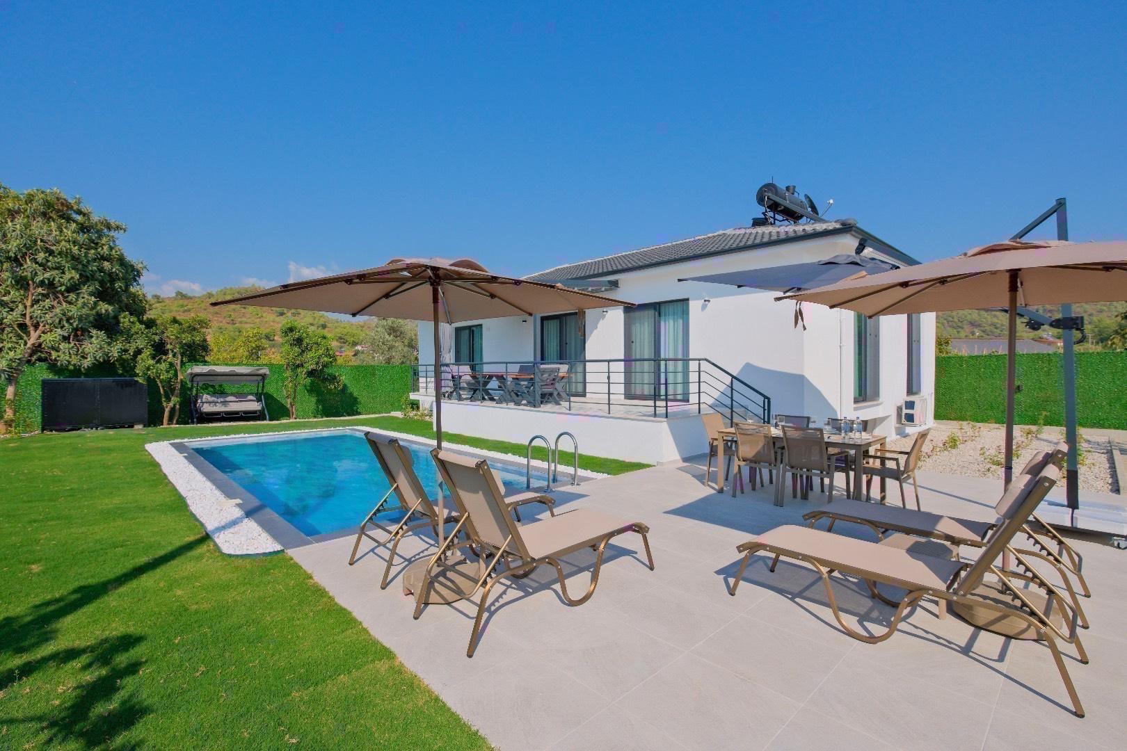 Fethiye'de Çalış Plajı'na Yakın Konumda, Özel Havuzlu, Kiralık Villa-36371