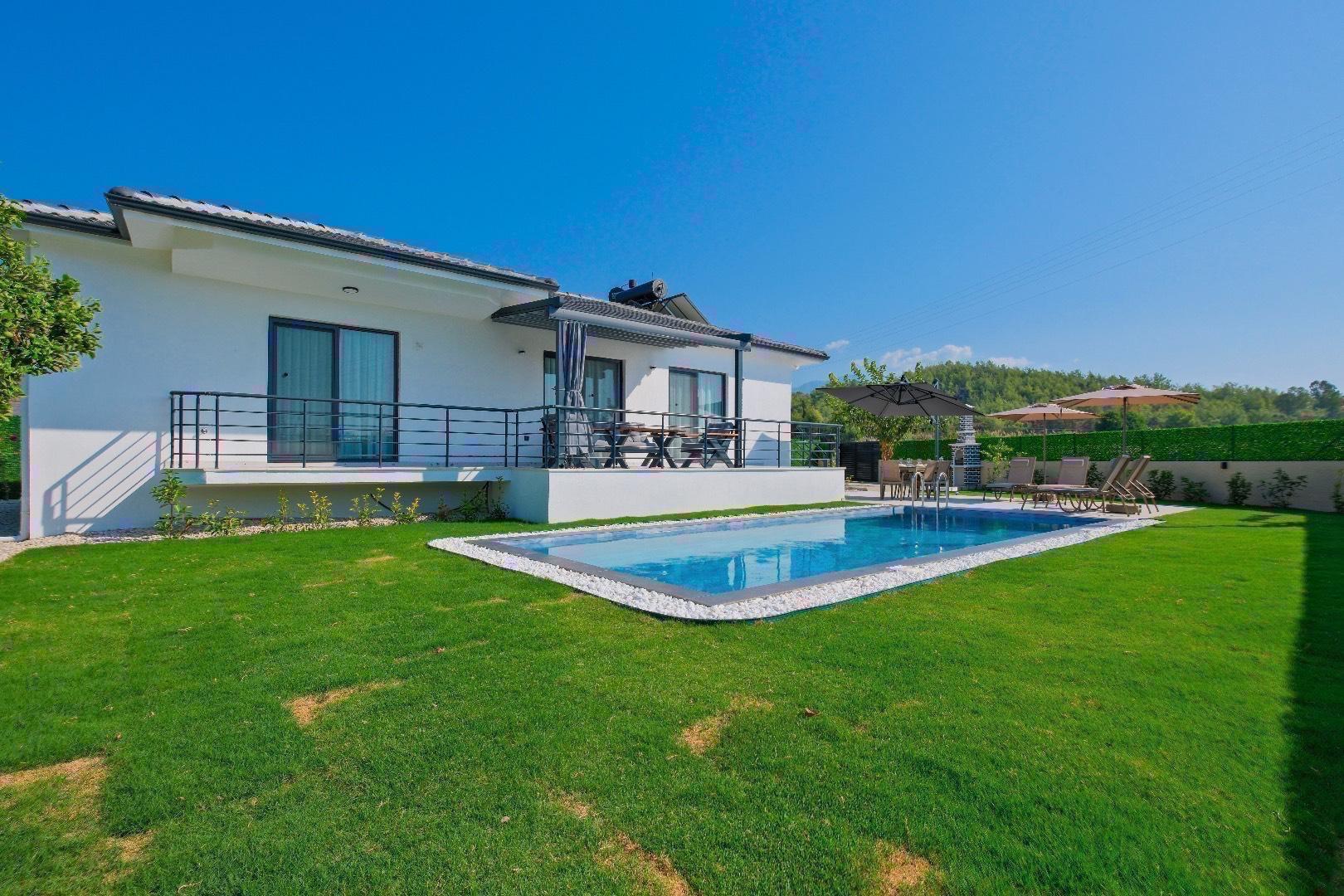 Fethiye'de Çalış Plajı'na Yakın Konumda, Özel Havuzlu, Kiralık Villa-36371