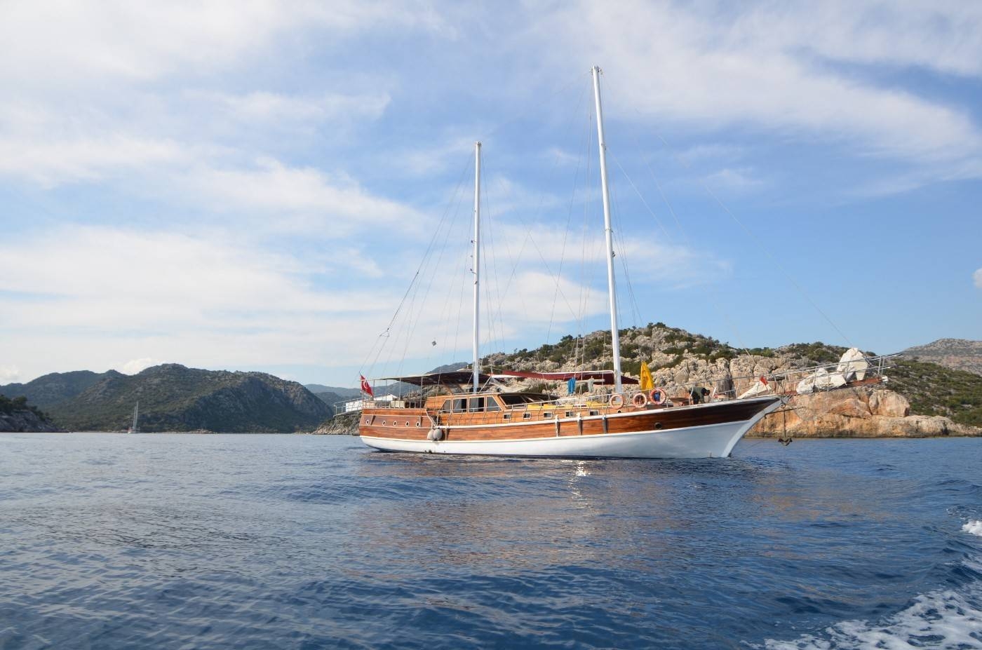 Fethiye'de Derin ve Berrak Sularda, 16 Kişilik, Klimalı Konforlu Gulet
