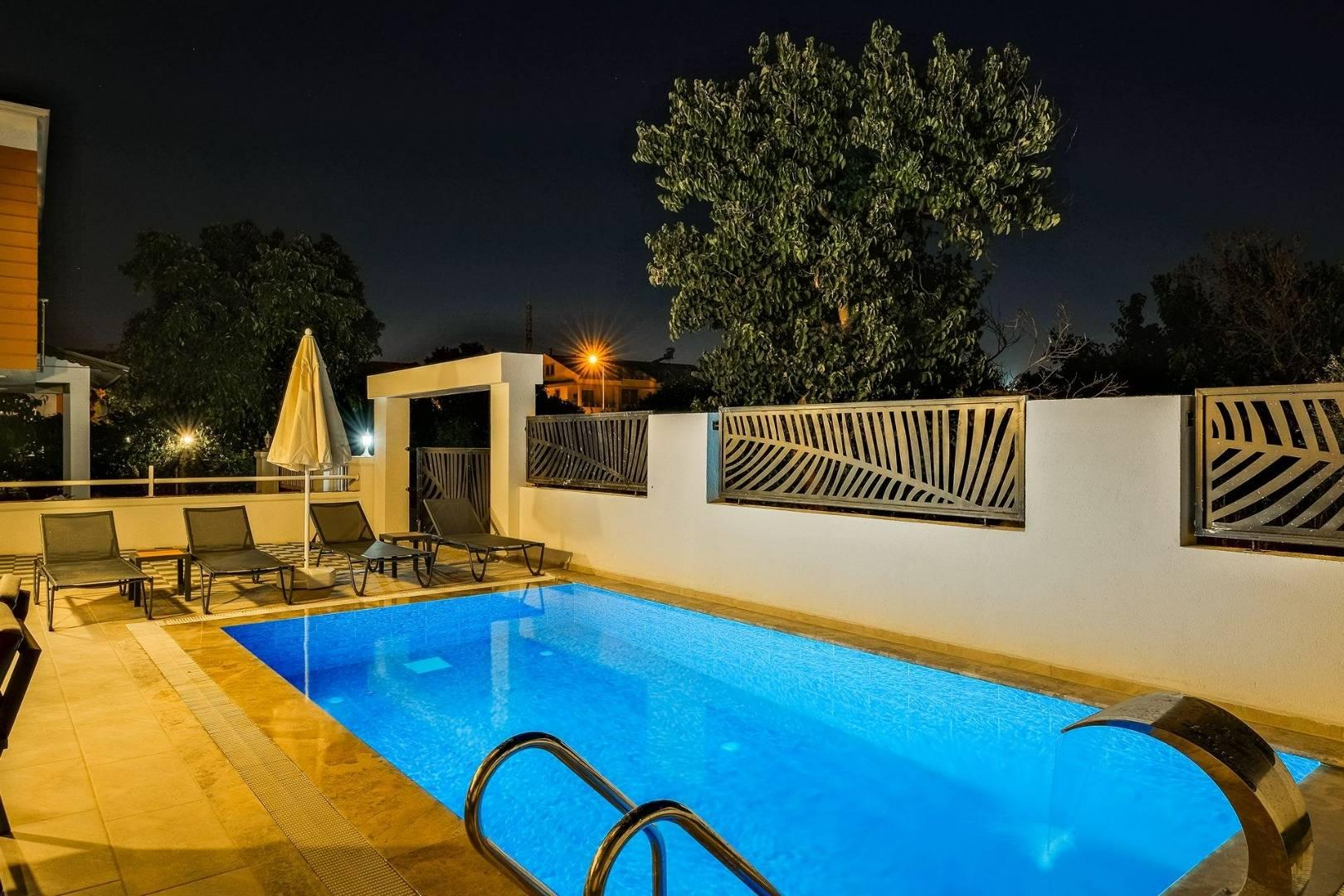 Fethiye'de Merkeze Yakın Konumda, Özel Havuzlu, Konforlu Villa-33281