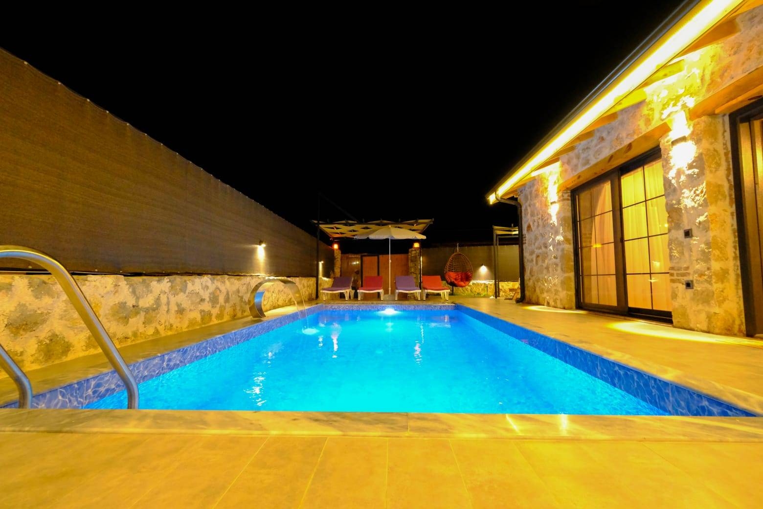 Fethiye Karaçulha'da Sakin Konumda, Özel Havuzlu, Otantik Villa