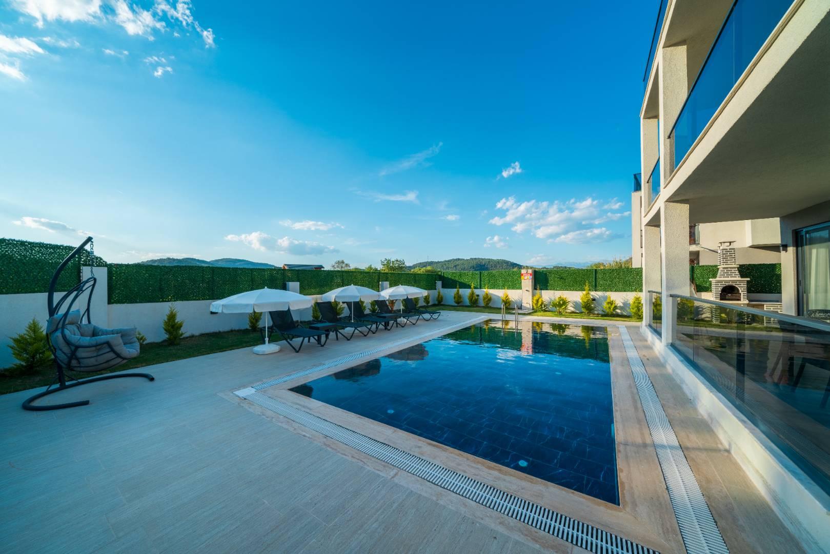 Muğla Fethiye'de Doğal Güzelliklere Yakın, Özel Havuzlu, Modern Villa-38597