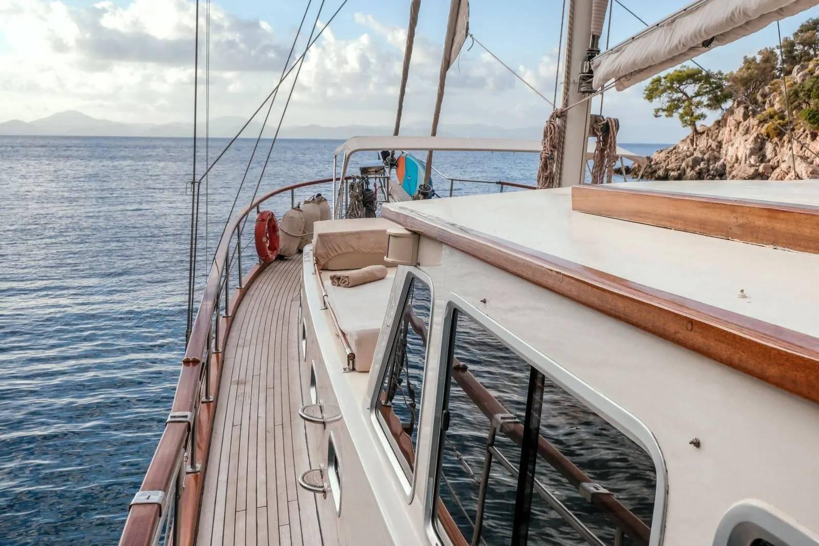 Göcek'te Engin Denizlere Açılmak İçin, 6 Kişilik, Lüks Kiralık Gulet-43041