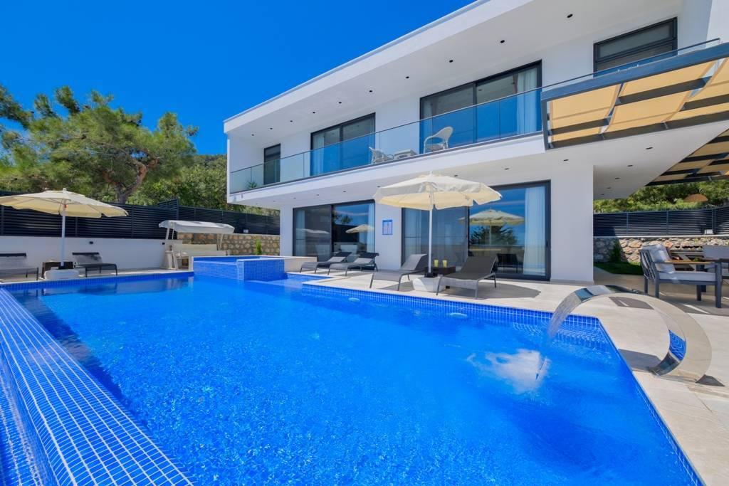 Kaş İslamlar'da Geniş Ailelere Uygun, Çift Jakuzili, Lüks Villa-39547