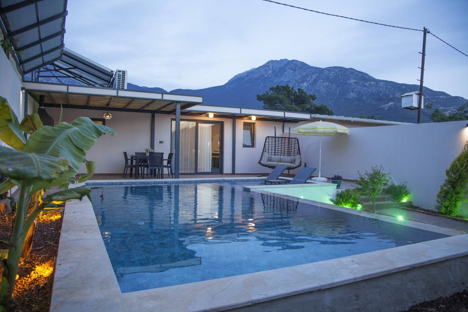 Fethiye Ölüdeniz'de Enfes Tasarımlı, Özel Havuzlu, Konforlu Villa