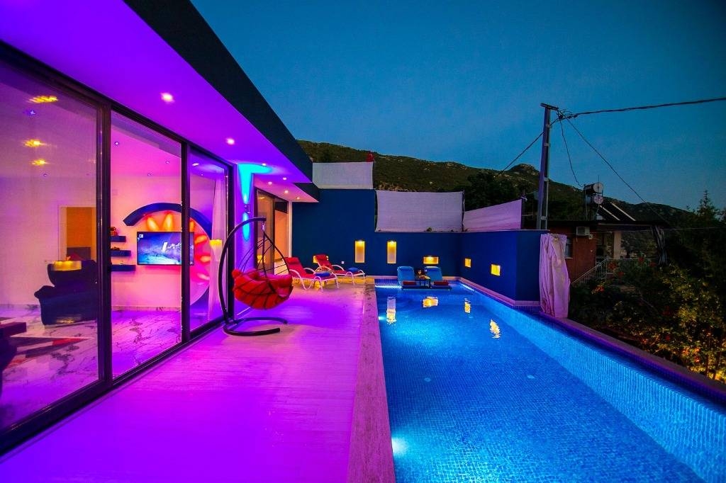 Kaş İslamlar'da Doğa İle İç İçe, Özel Havuzlu, Balayı Villası