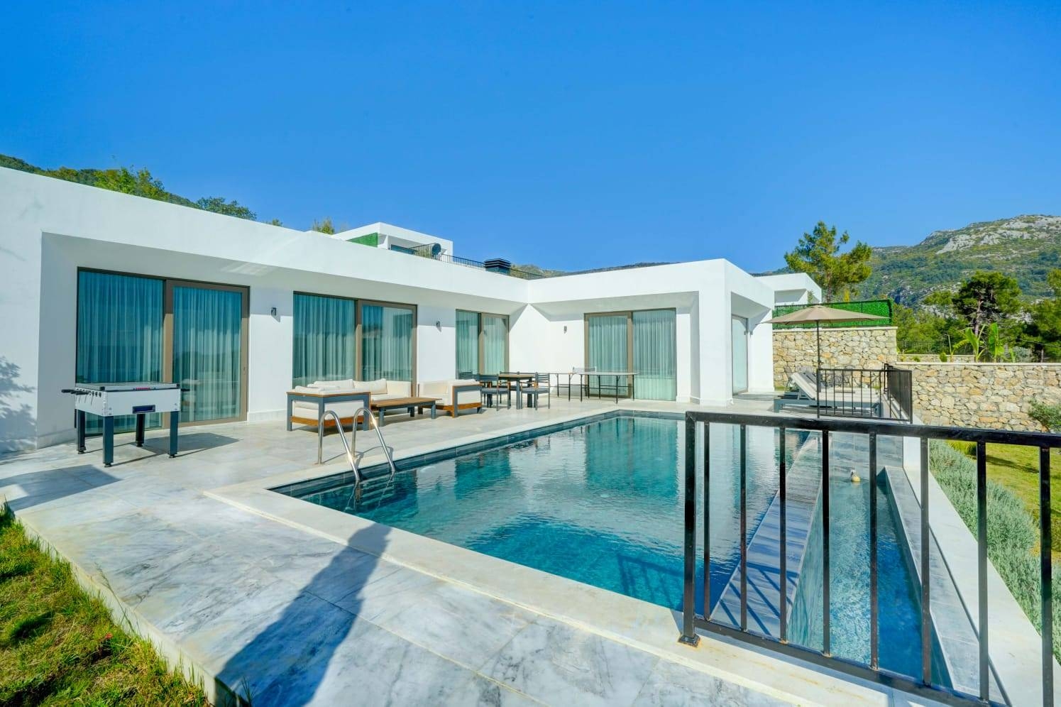Kaş İslamlar'da Deniz Manzaralı, Özel Havuzlu, Çift Jakuzili Villa
