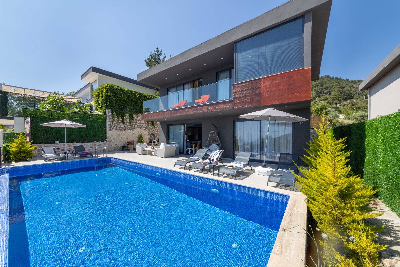 Kaş İslamlar'da Orman Manzaralı, Özel Havuzlu, Jakuzili Vİlla